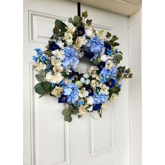 Blue Hydrangea wreath with poppies, birds nest and faux robin eggs. Beautiful!! - Picture 7 of 13